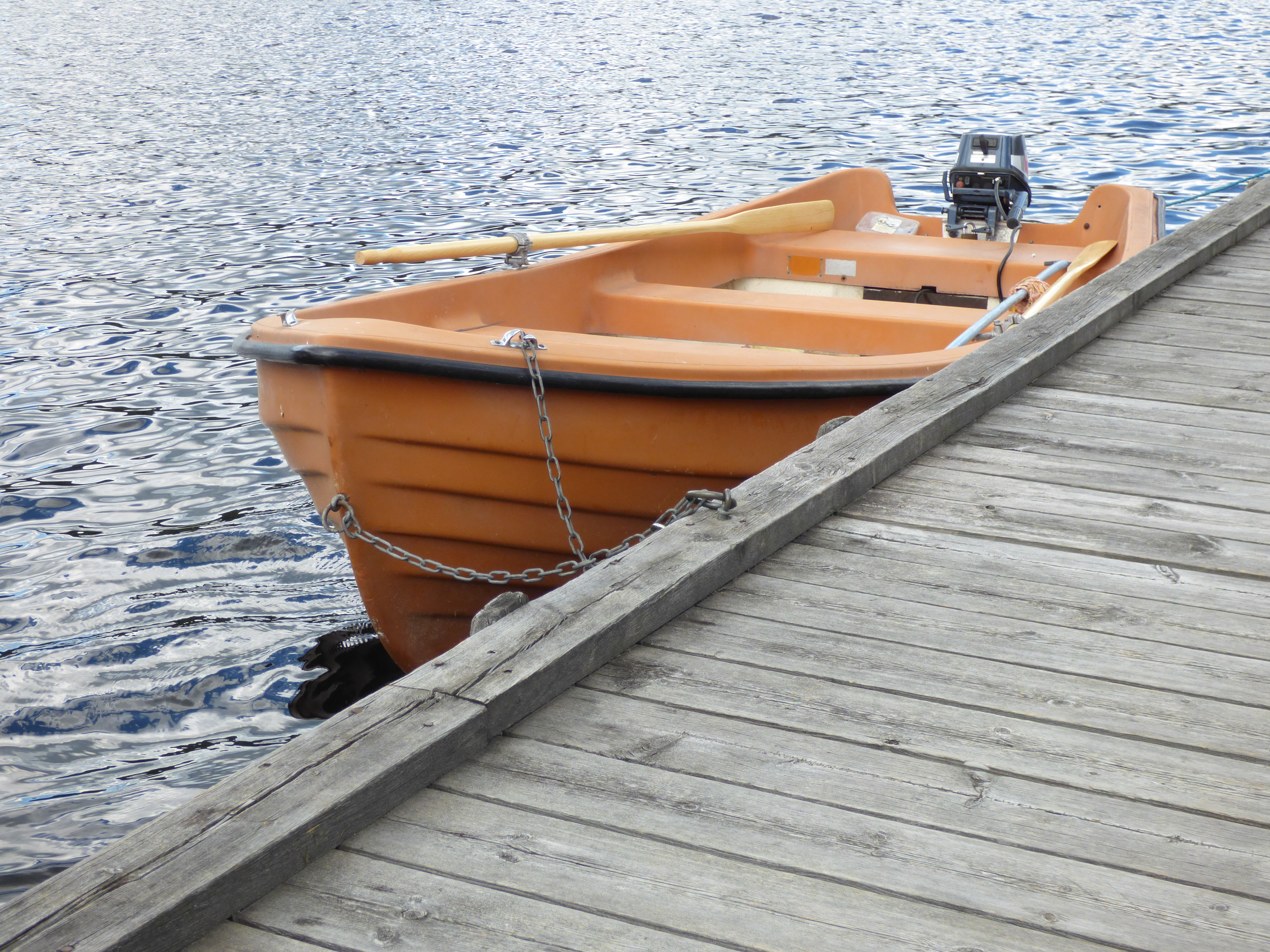 Boot an einem schwedischen See