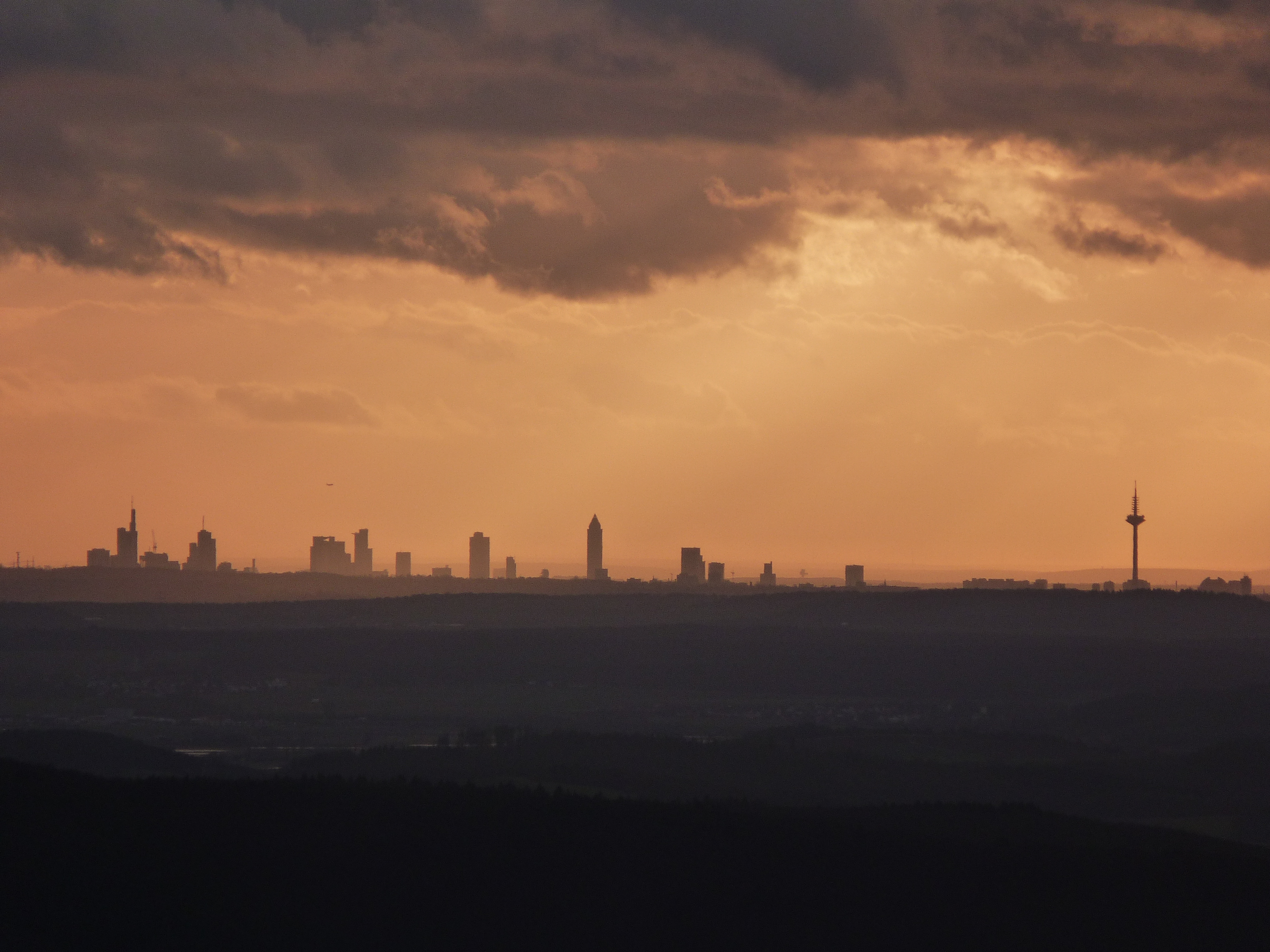 Blick auf die Frankfurter Skyline vom Hoherodskopf aus